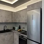 فيلة Casa Loma 2 *