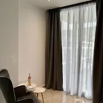 Casa Loma 2 فيلة
