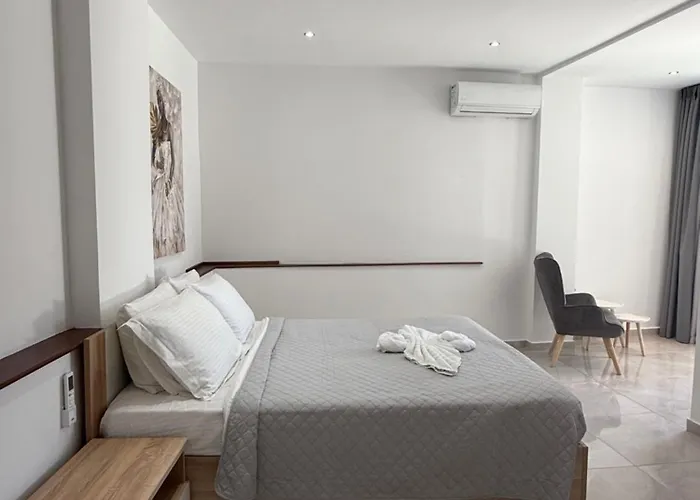 Casa Loma 2 Petaloudes