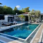 Vilă Casa Loma 2 Petaloudes