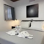 Casa Loma 2 * Petaloudes