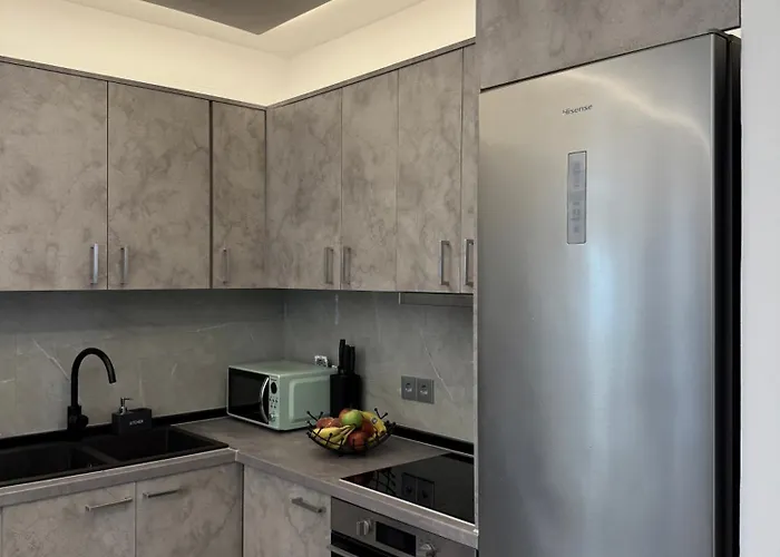 וילה Casa Loma 2 *